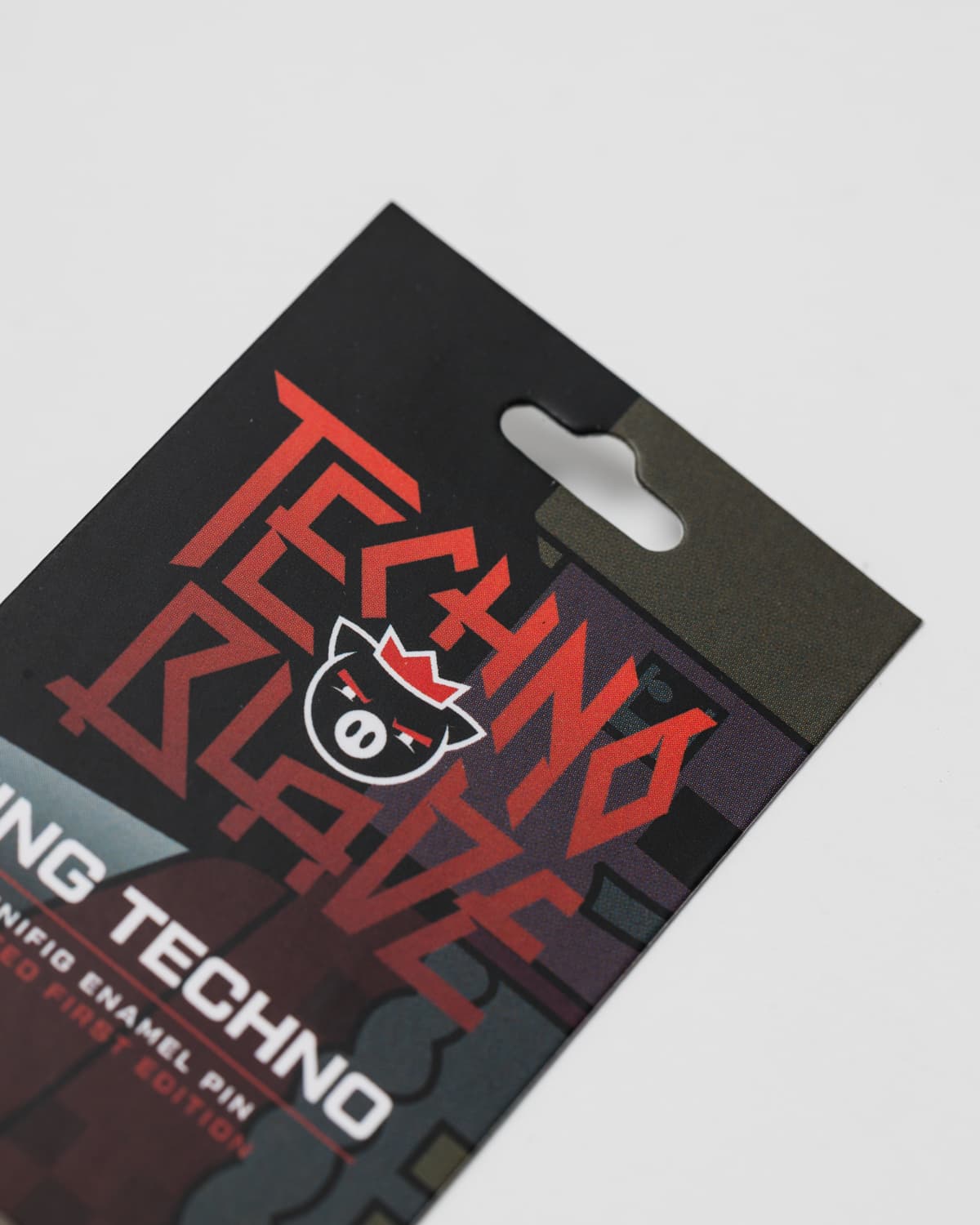 Technoblade Mini Fig Enamel Pin - Image 6